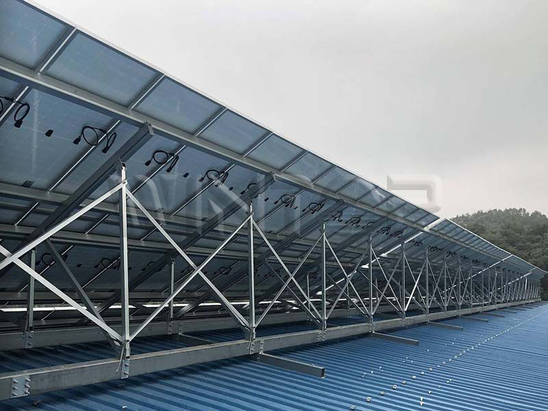 Sistema solar de montaje en techo de hojalata