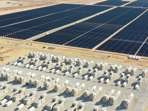 Se lanzó el mayor proyecto de almacenamiento de energía solar en Estados Unidos