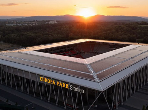 Se completa el segundo sistema fotovoltaico para techos de estadios más grande del mundo
