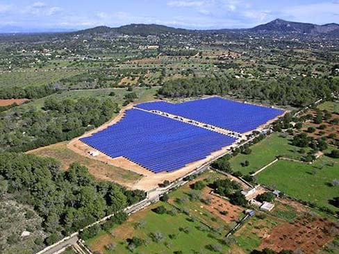 España lanza subasta de energía solar distribuida de 140 MW
